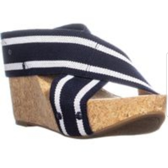 Lucky Brand Miller Wedge Sandals - Picture 7 of 12